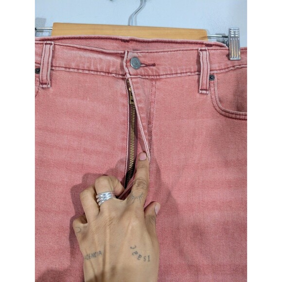 Levi's 502 Mens Terracota Denim Bermuda Shorts Sz 40 Resortwear Preppy College - Picture 3 of 8